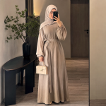 كيف تنسقين حقيبتك مع ملابسك؟